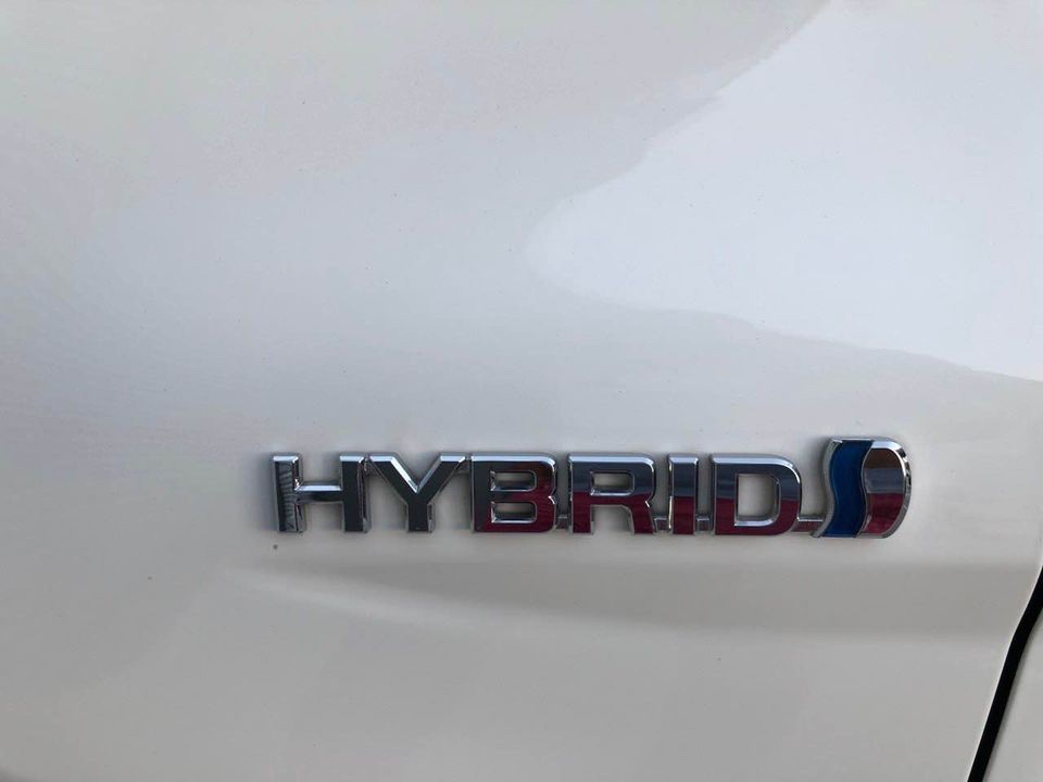 2018 Toyota Camry Ascent Hybrid Auto