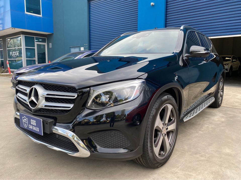 2015 MERCEDES-BENZ GLC220d AUTO